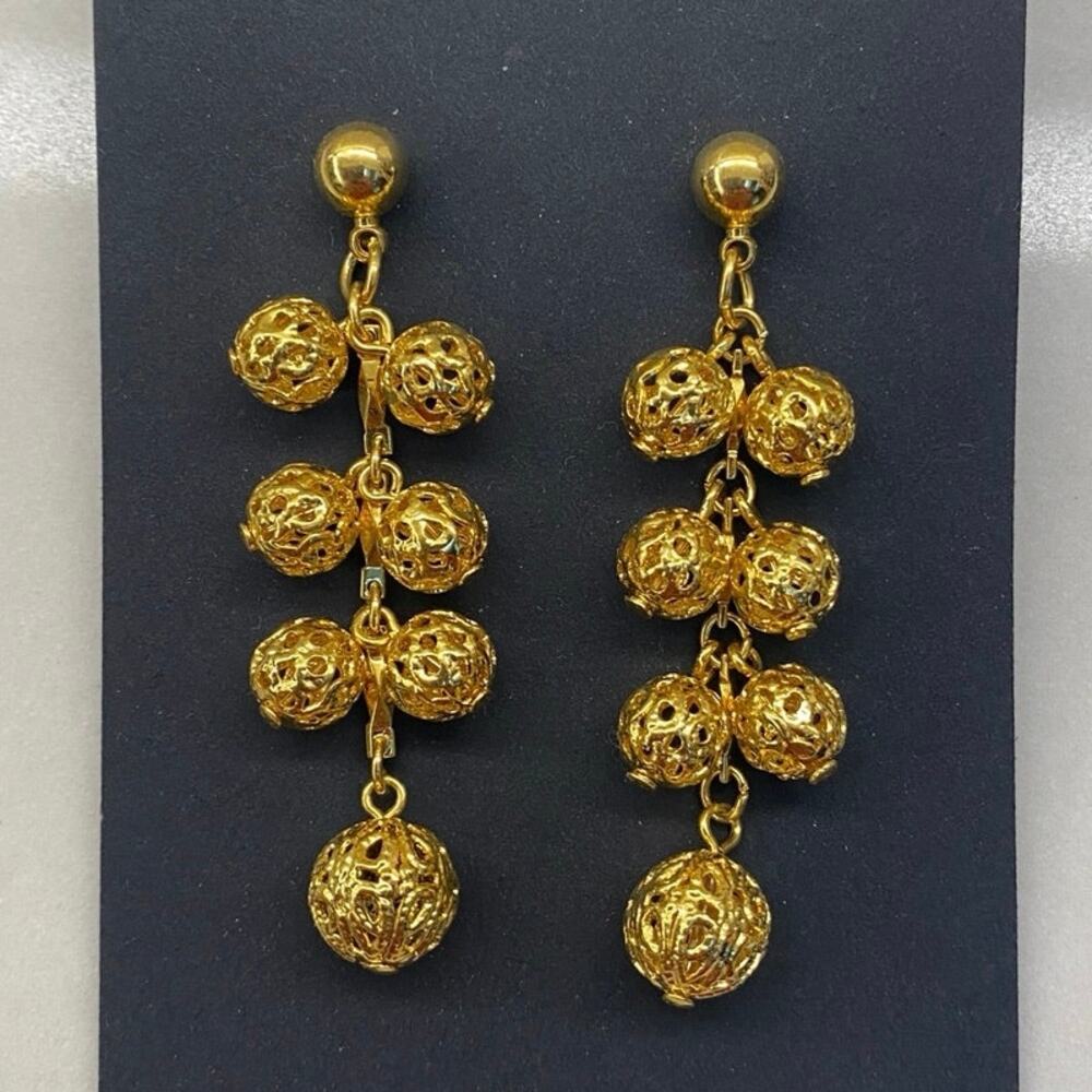 Vintage Gold Tone Filigree Graduated Ball Drop Earrings — 1960s–70s